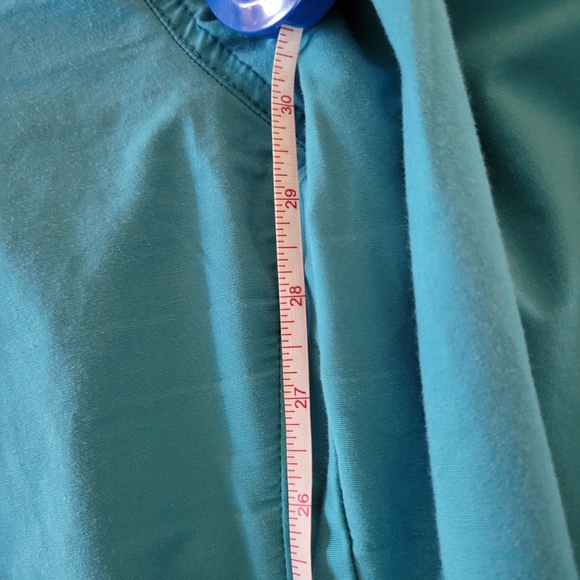 WonderWink Women's Teal Blue Scrub Set, Large top and X-Large Cargo Pant. - Picture 3 of 6